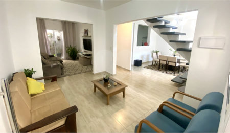Sobrado à venda com 4 quartos, sendo 1 suíte,  em Vila Medeiros, São Paulo, SP