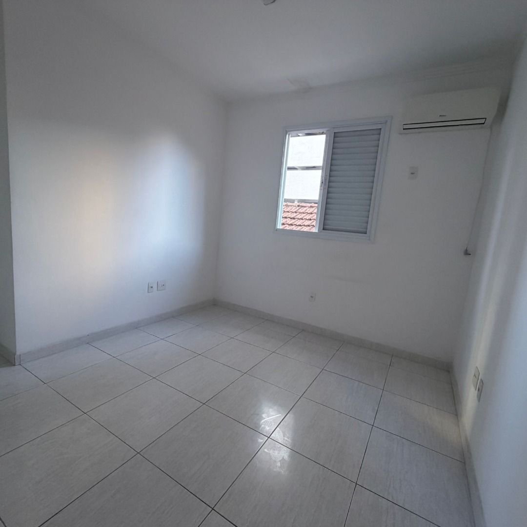 Casa com 2 dormitórios à venda, 100 m² por R$ 650.000,00 - José Menino - Santos/SP