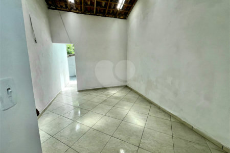 Casa à venda com 2 quartos em Vila Deyse, Itapetininga, SP