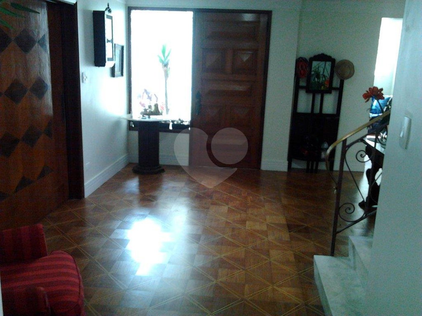 Sobrado à venda com 4 quartos, sendo 1 suíte, em Alto da Boa Vista, São Paulo, SP