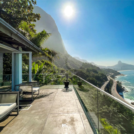 Casa à venda ou para alugar com 5 suítes em Joá, Rio de Janeiro, RJ