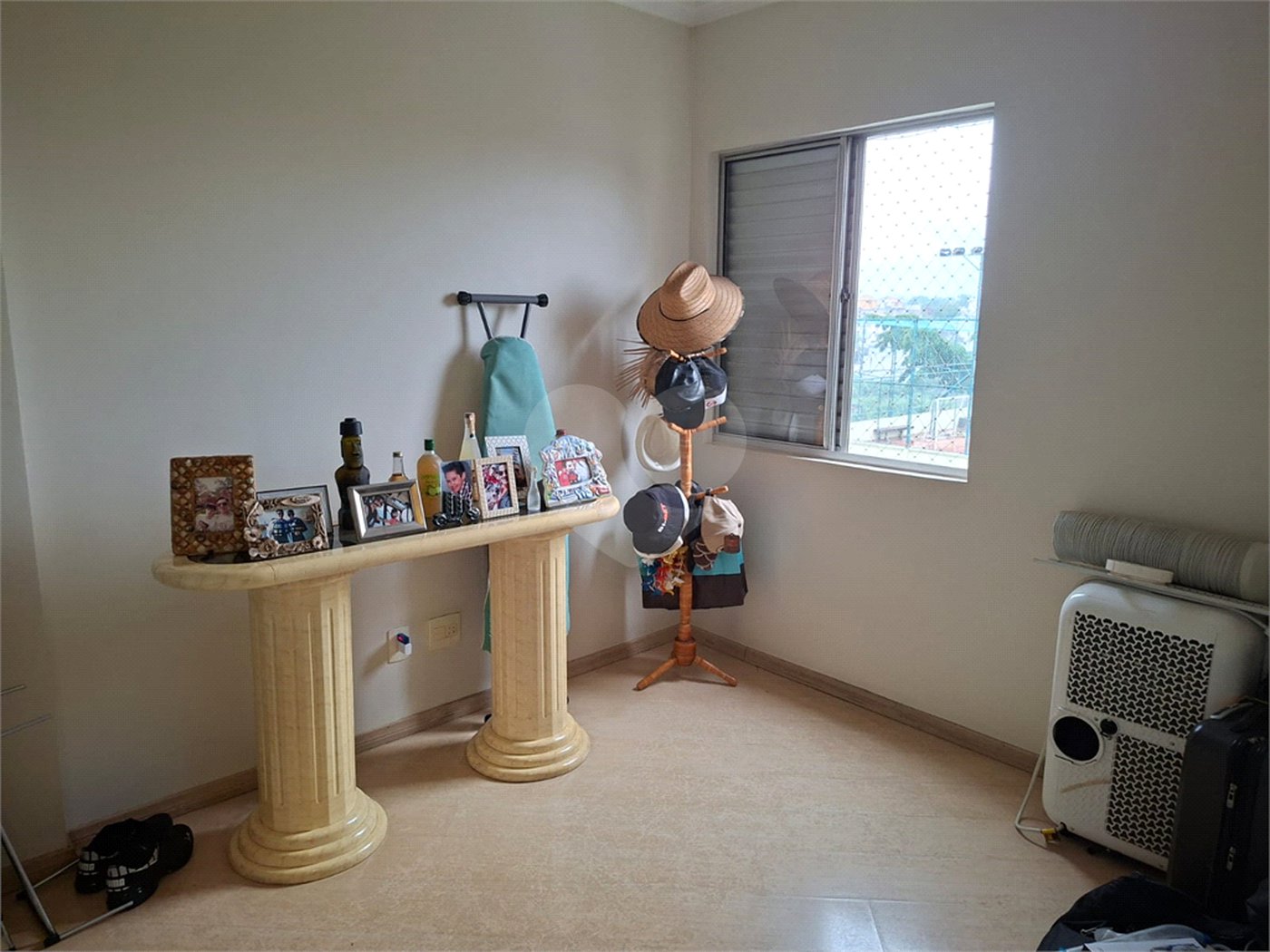 Apartamento à venda com 2 quartos em Parque Maria Domitila, São Paulo, SP