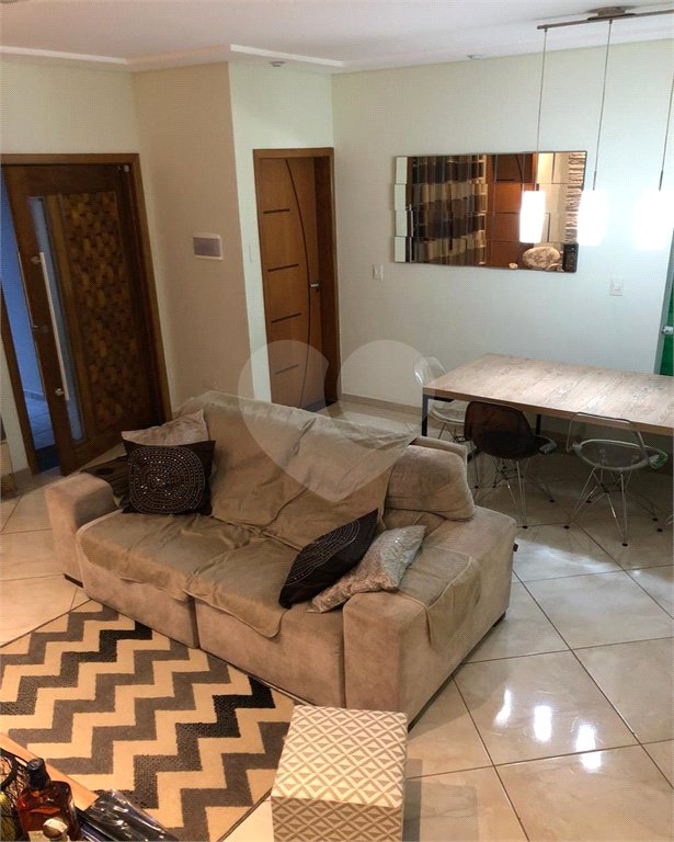Casa à venda com 3 quartos, sendo 1 suíte, em Vila Humaitá, Santo André, SP