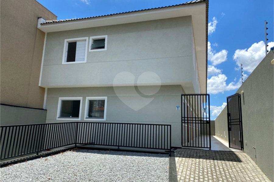 Casa para alugar com 3 quartos, sendo 1 suíte,  no condomínio Villagio DI Maria, São Paulo - SP
