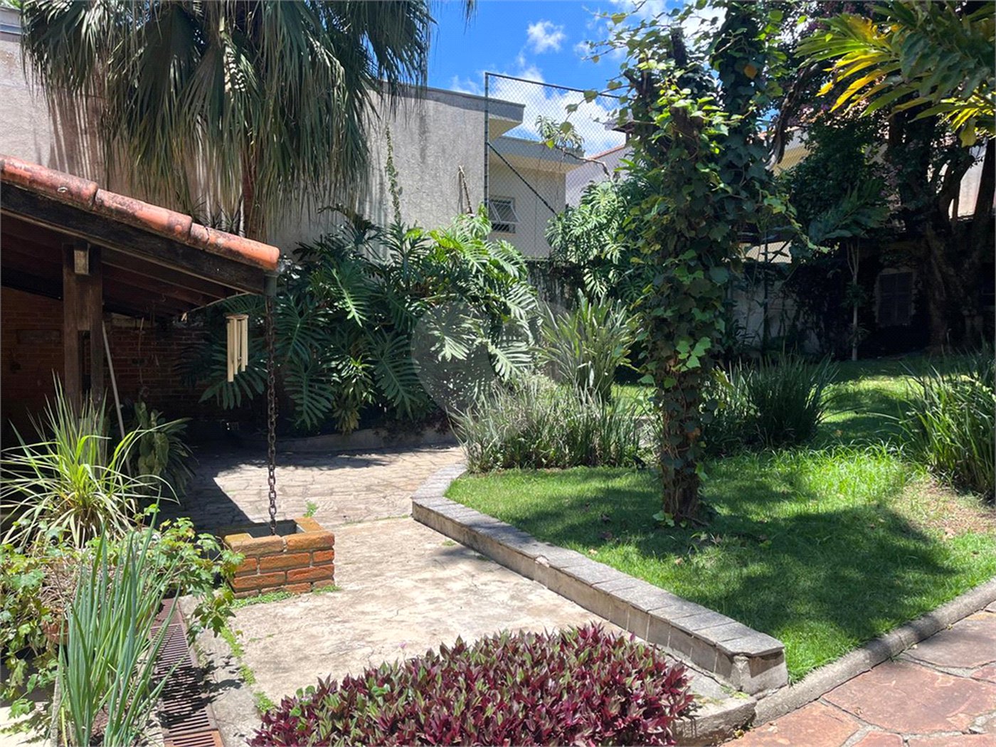 Sobrado à venda com 3 quartos em Jardim Petrópolis, São Paulo, SP