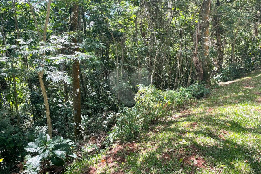 Terreno à venda no condomínio Cantareira, Mairiporã - SP
