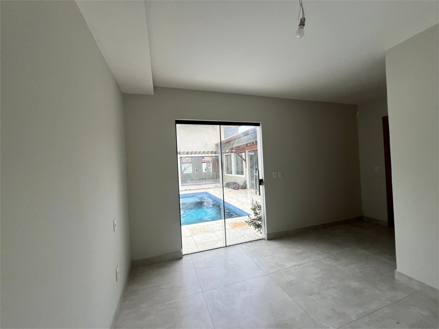Casa à venda com 3 suítes em Caravelas, Armação dos Búzios, RJ
