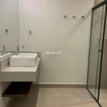 Casa à venda ou para alugar com 3 suítes no condomínio Estância Parque Atibaia, Atibaia - SP