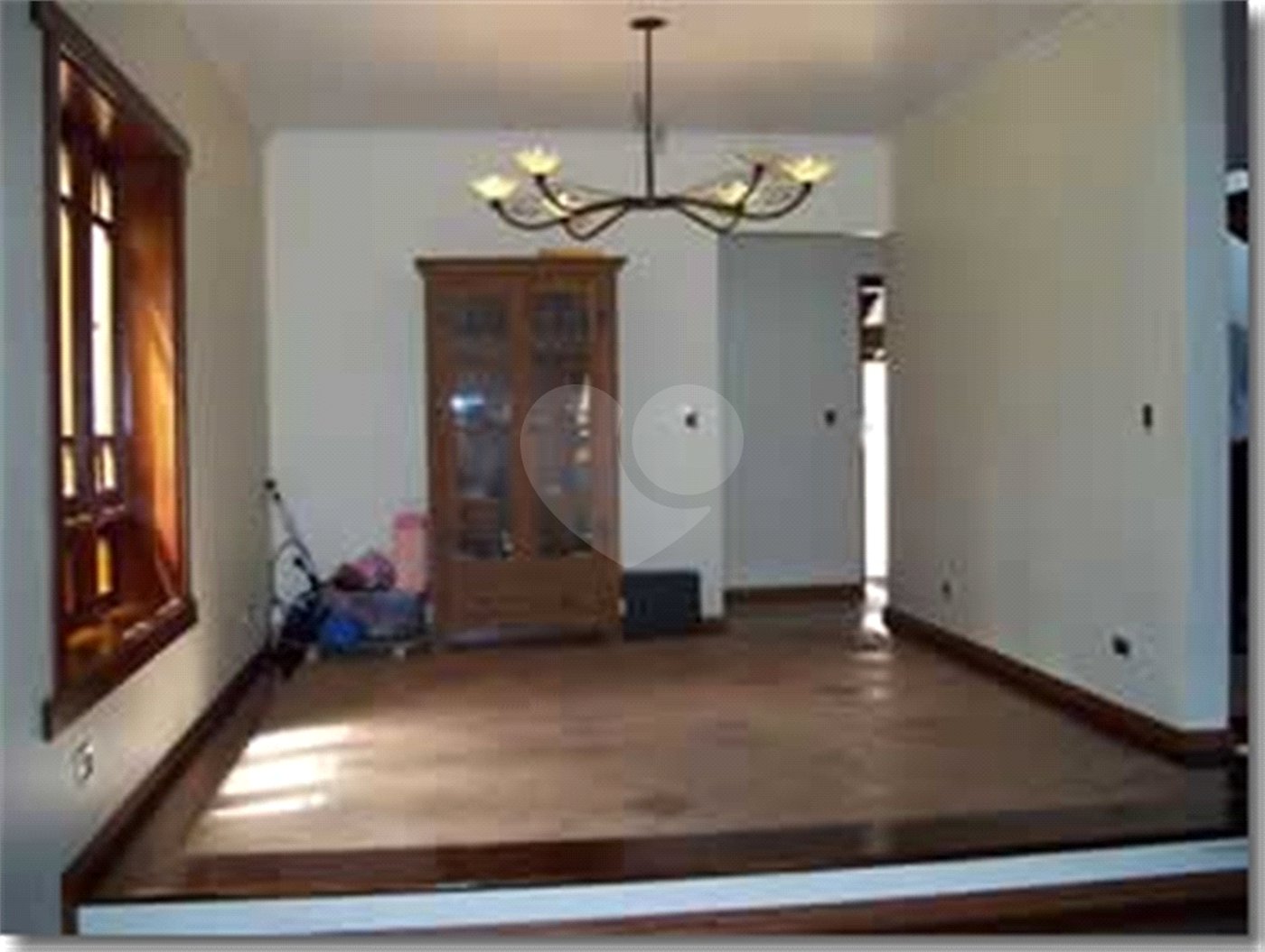 Casa à venda com 3 suítes no condomínio Village Visconde de Itamaracá, Valinhos - SP