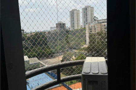 Apartamento à venda com 1 quarto em Vila Suzana, São Paulo, SP