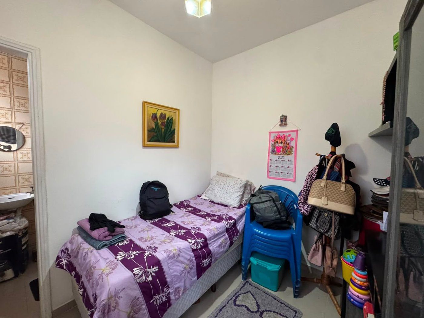Apartamento com 2 dormitórios e suíte + dependência de serviço completa na Ponta da Praia – Localização privilegiada próximo à Praça Dino Bueno