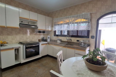 Casa Térrea à venda com 3 quartos, sendo 1 suíte, em Jardim Franca, São Paulo, SP