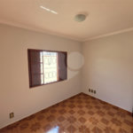 Casa à venda com 4 quartos, sendo 2 suítes,  em Vila Espírito Santo, Sorocaba, SP
