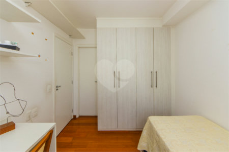 Apartamento à venda com 3 quartos, sendo 2 suítes,  em Tatuapé, São Paulo, SP