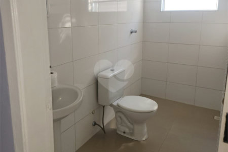 Casa para alugar com 5 quartos, sendo 1 suíte, em Vila Ipojuca, São Paulo, SP