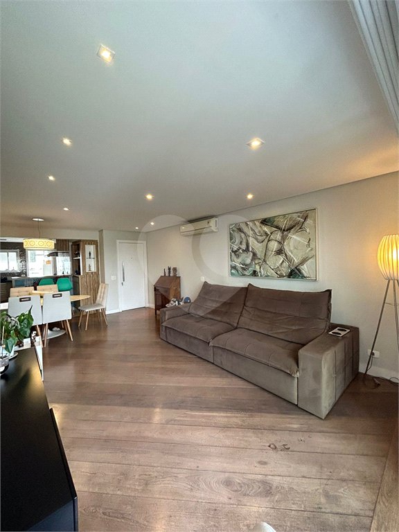 Apartamento à venda com 3 quartos, sendo 1 suíte, em Parque Novo Mundo, São Paulo, SP