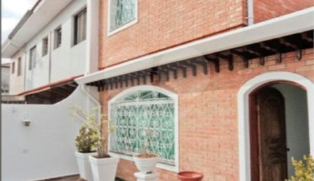 Sobrado à venda com 3 quartos, sendo 1 suíte,  em Parada Inglesa, São Paulo, SP