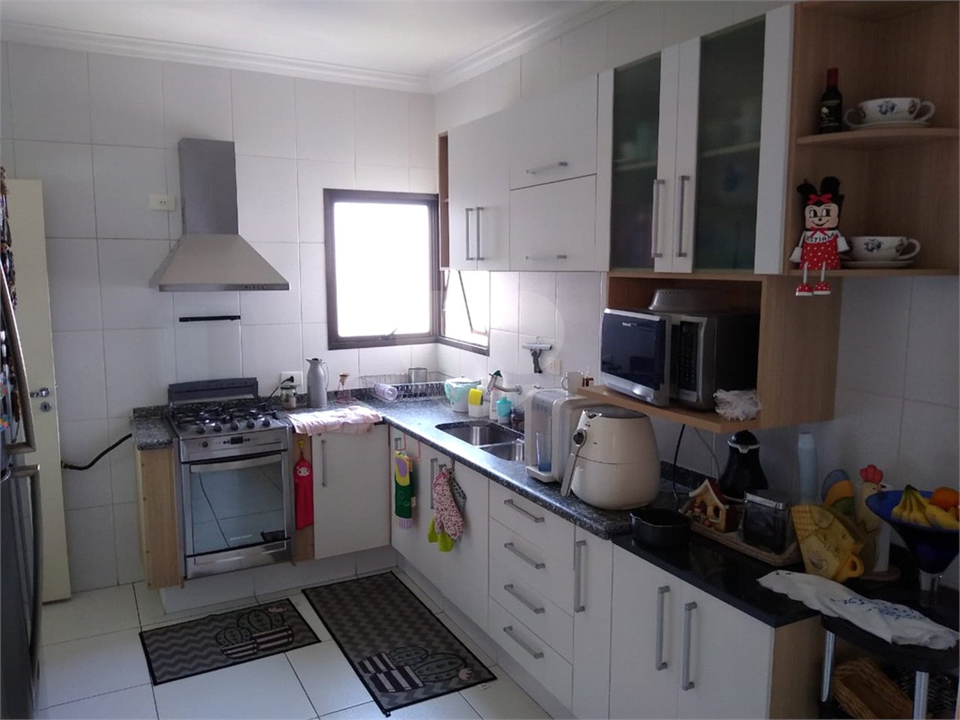 Apartamento à venda com 3 quartos, sendo 1 suíte,  em Vila Vitória, Mogi das Cruzes, SP