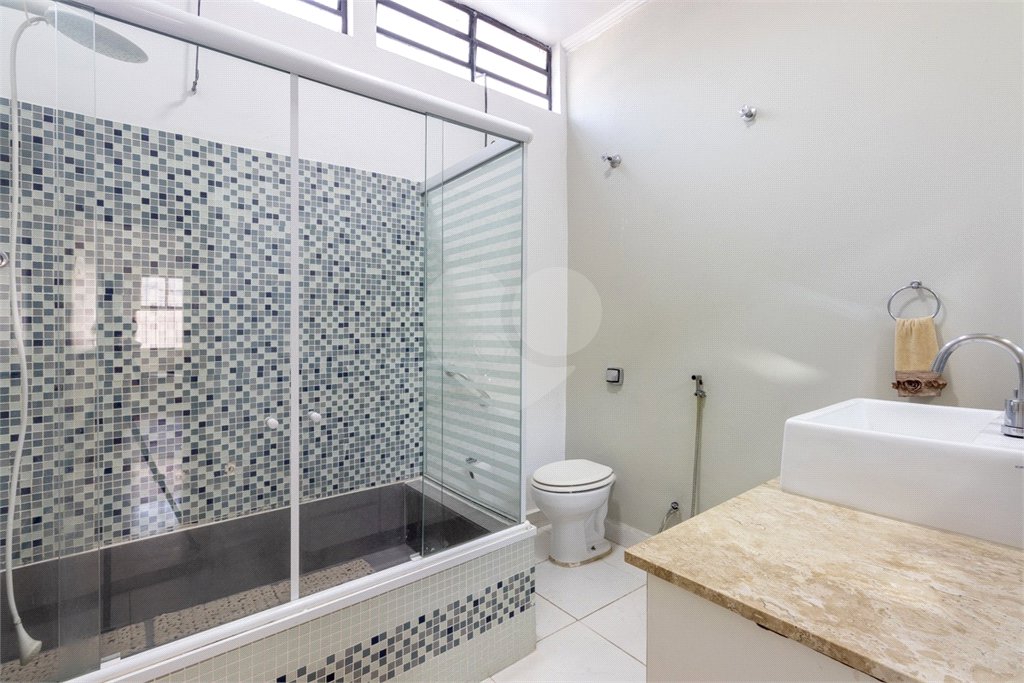 Casa à venda com 3 quartos, sendo 1 suíte,  em Pinheiros, São Paulo, SP