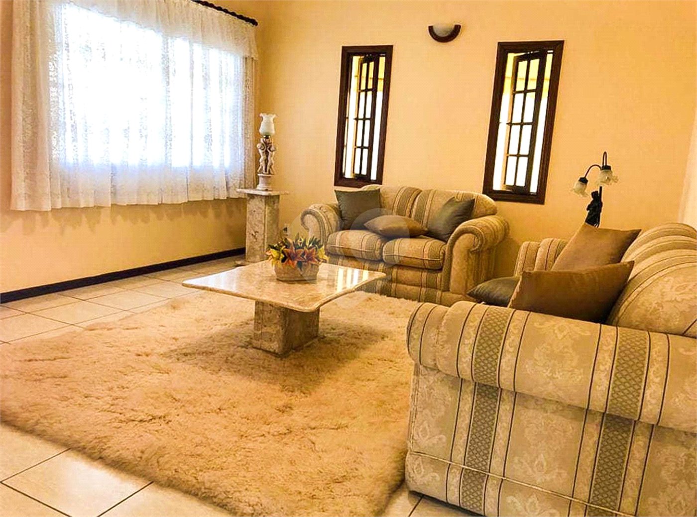 Casa à venda com 3 quartos, sendo 1 suíte,  no condomínio Vivenda das Vinhas, Vinhedo - SP