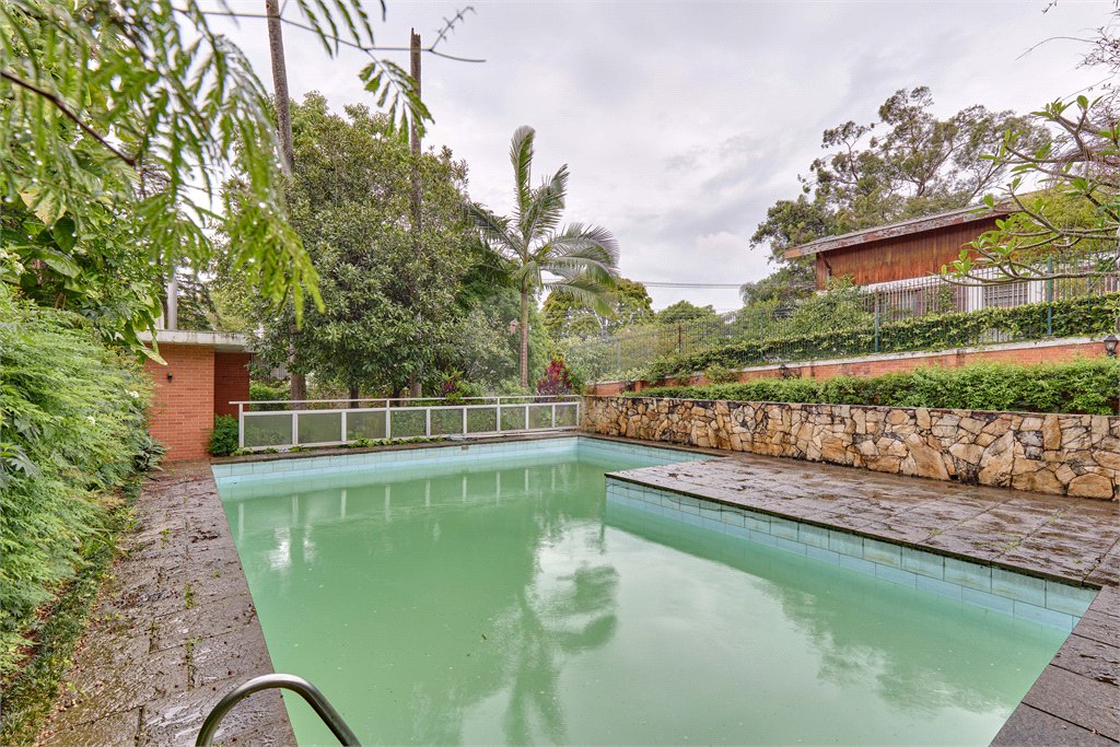 Casa Térrea à venda com 3 quartos, sendo 1 suíte, em Chácara Monte Alegre, São Paulo, SP