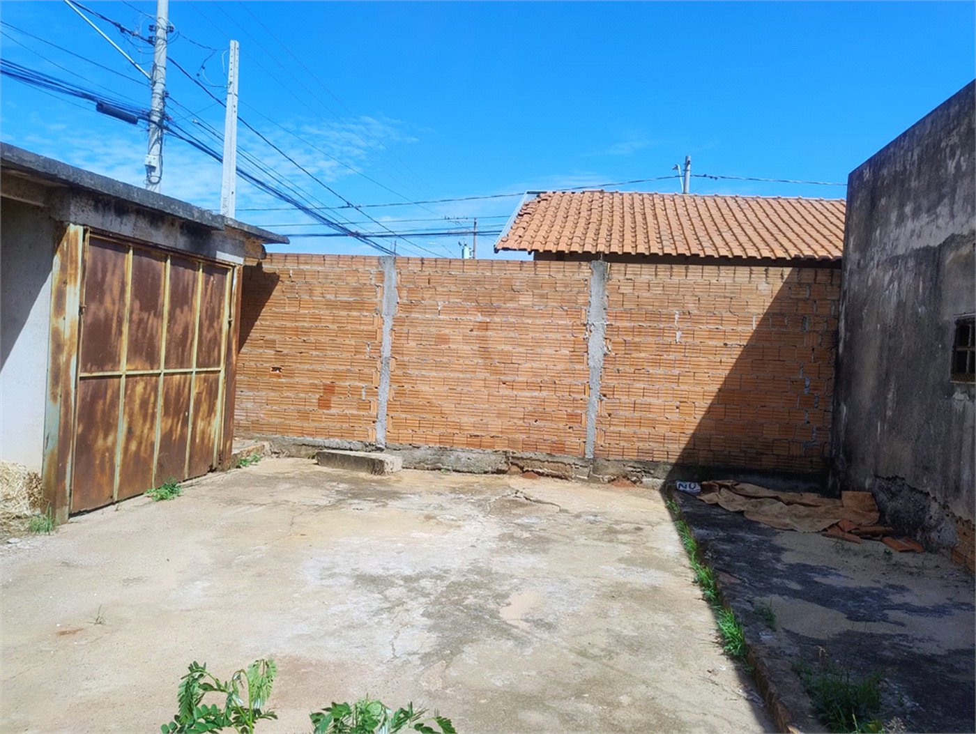 Casa à venda com 2 quartos em Jardim Adalberto Frederico de Oliveira Roxo I, Araraquara, SP