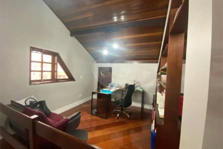 Sobrado à venda com 3 quartos, sendo 1 suíte, em Adalgisa, Osasco, SP