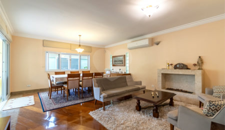 Casa à venda com 3 quartos, sendo 1 suíte,  em Vila Cordeiro, São Paulo, SP