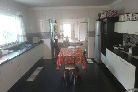 Sobrado à venda com 4 quartos, sendo 2 suítes, em Vila Mazzei, São Paulo, SP