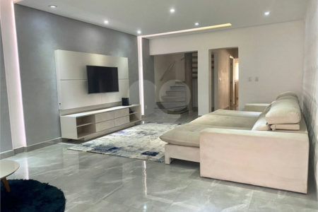 Casa à venda com 4 quartos, sendo 1 suíte, em Jardim Paulistano, Sorocaba, SP