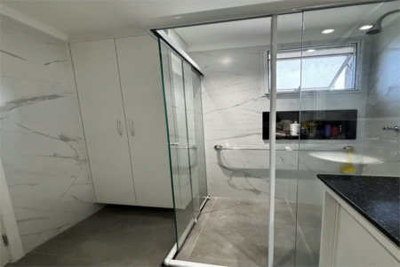 Apartamento para alugar com 3 suítes em Vila Romana, São Paulo, SP