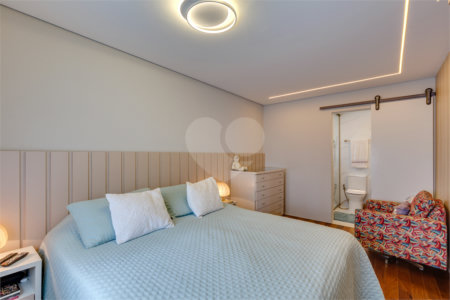 Apartamento à venda com 3 quartos, sendo 2 suítes, em Jardim Marajoara, São Paulo, SP