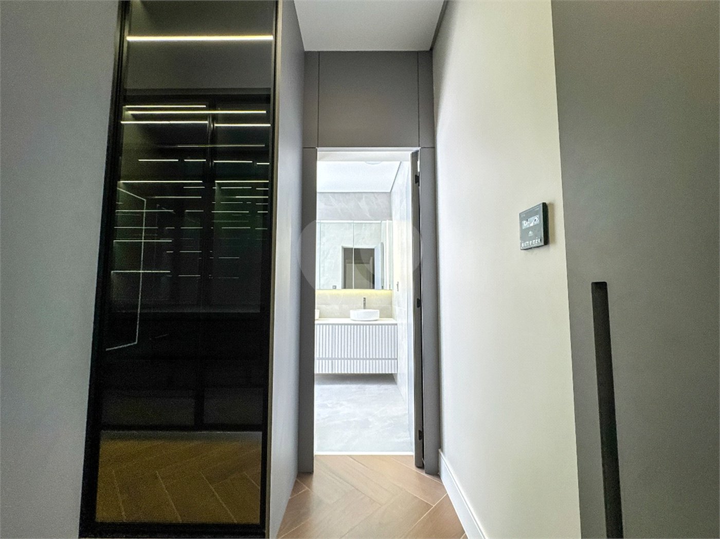 Casa à venda com 3 suítes no condomínio Villa dos Pinheiros, Indaiatuba - SP