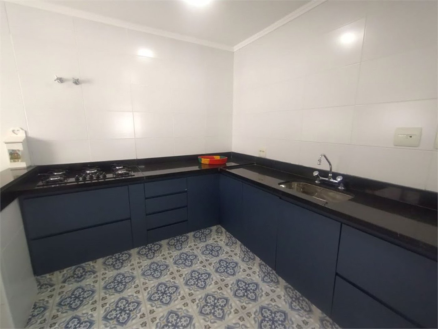 Apartamento Residencial à venda, Jardim Astúrias, Guarujá - AP0683.