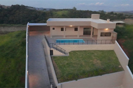 Casa com 3 dormitórios à venda, 265 m² por R$ 1.100.000,00 - Centro - Igaratá/SP