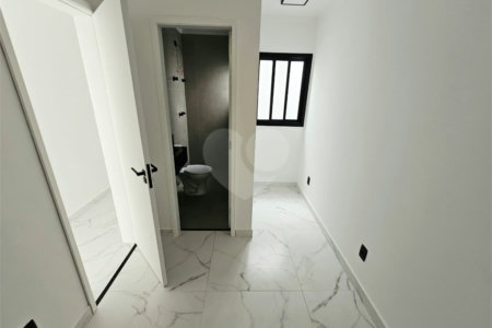 Sobrado à venda com 3 quartos, sendo 2 suítes,  em Vila Dom Pedro II, São Paulo, SP
