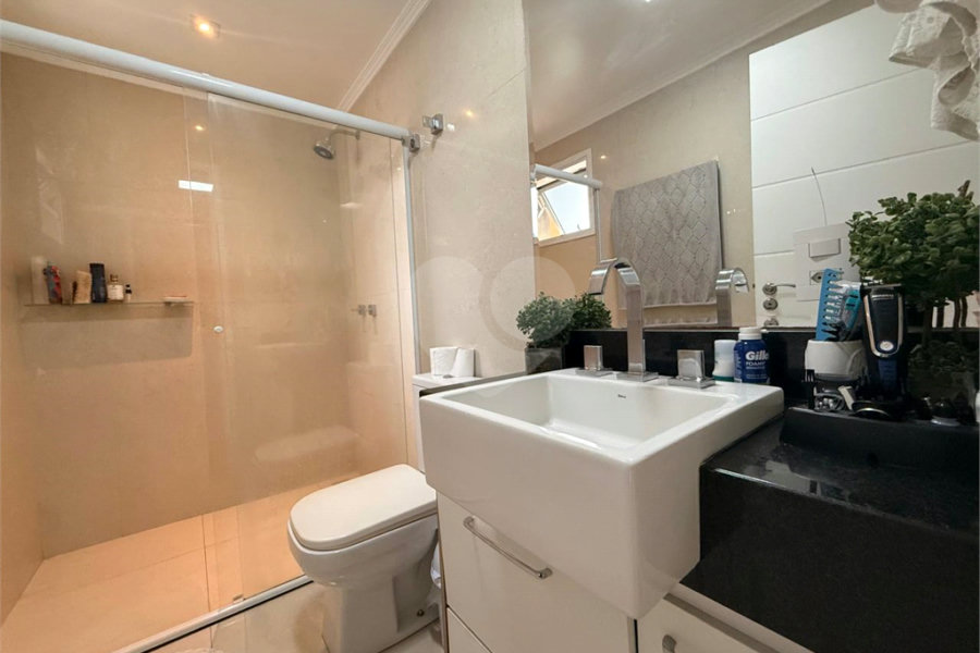 Casa à venda com 4 quartos, sendo 2 suítes, no condomínio Florada da Serra, São Paulo - SP