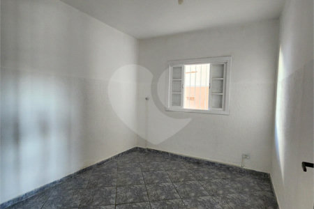 Casa à venda com 2 quartos no Centro, Poá, SP