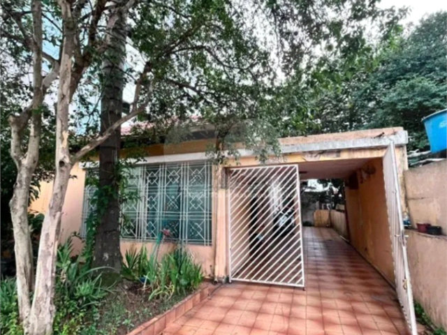 Casa Térrea à venda com 3 quartos em Vila Pereira Barreto, São Paulo, SP