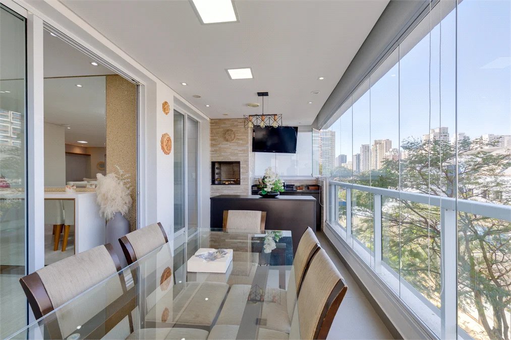 Apartamento à venda ou para alugar com 3 suítes em Cidade Monções, São Paulo, SP