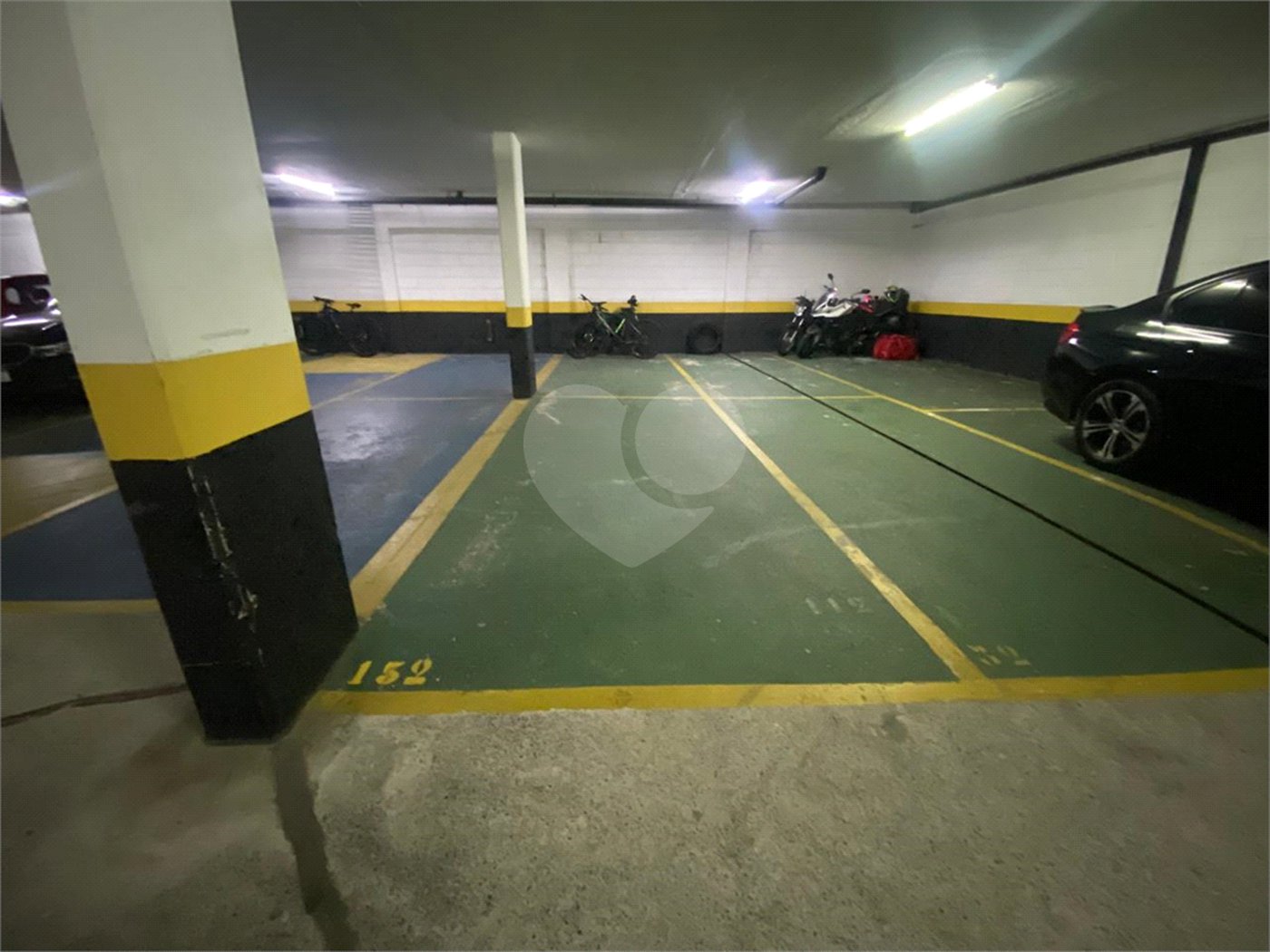 Apartamento à venda com 4 quartos, sendo 2 suítes, em Vila Hamburguesa, São Paulo, SP