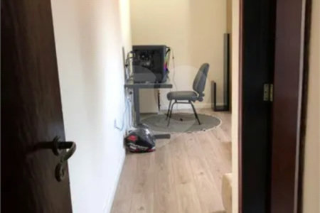 A VENDA SOBRADO, 100M², 3 DORMITORIOS 2 SENDO SUITE, 3 BANHEIROS, 2 VAGAS DE GARAGEM, SÃO JOSÉ DOS C