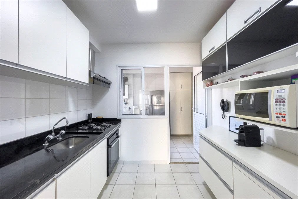 Apartamento à venda com 3 quartos, sendo 1 suíte, em Santo Amaro, São Paulo, SP