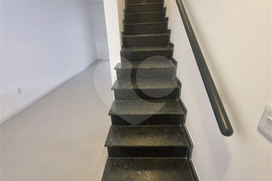 Sobrado à venda com 2 suítes em Vila Guilherme, São Paulo, SP