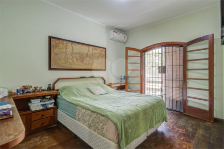 Sobrado à venda com 3 quartos, sendo 1 suíte, em Interlagos, São Paulo, SP