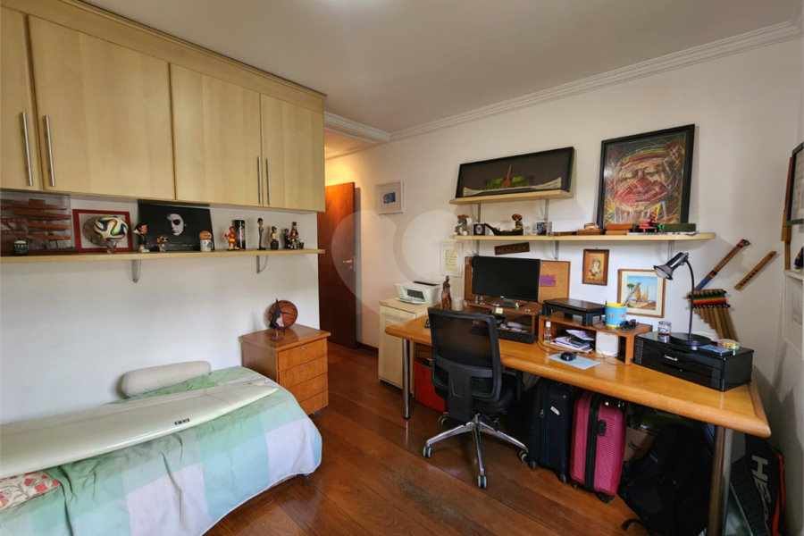 Casa à venda com 5 suítes no condomínio Suíça da Cantareira, Mairiporã - SP