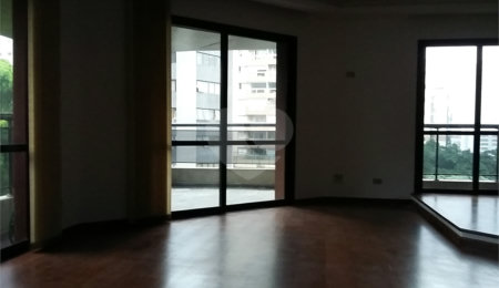 Apartamento à venda com 3 quartos, sendo 2 suítes,  em Vila Suzana, São Paulo, SP