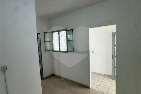 Casa à venda ou para alugar com 1 quarto em Campo Grande, Rio de Janeiro, RJ