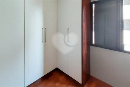 Apartamento para alugar com 3 quartos, sendo 1 suíte, em Alto da Boa Vista, São Paulo, SP