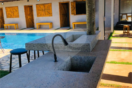 Sítio à venda com 3 suítes em Vila Darcy Penteado (mailasqui), São Roque, SP